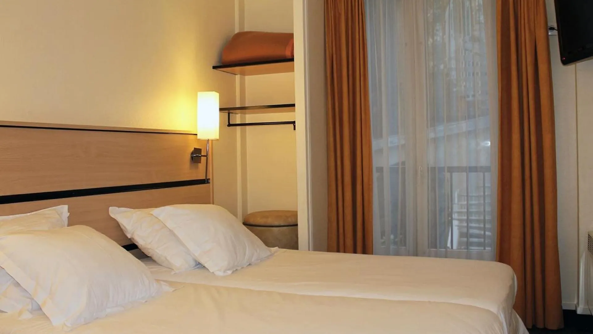 New Hotel Saint Lazare Paris 3*,  France